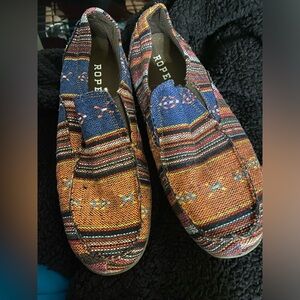 Roper loafer style shoes womens size 11 western tribal Aztec style